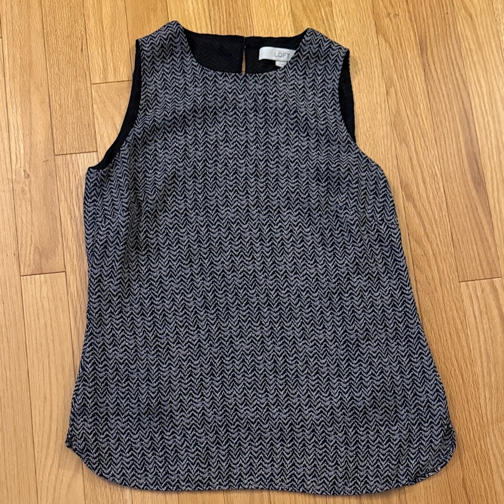 LOFT Monochrome Chevron Sleeveless Top